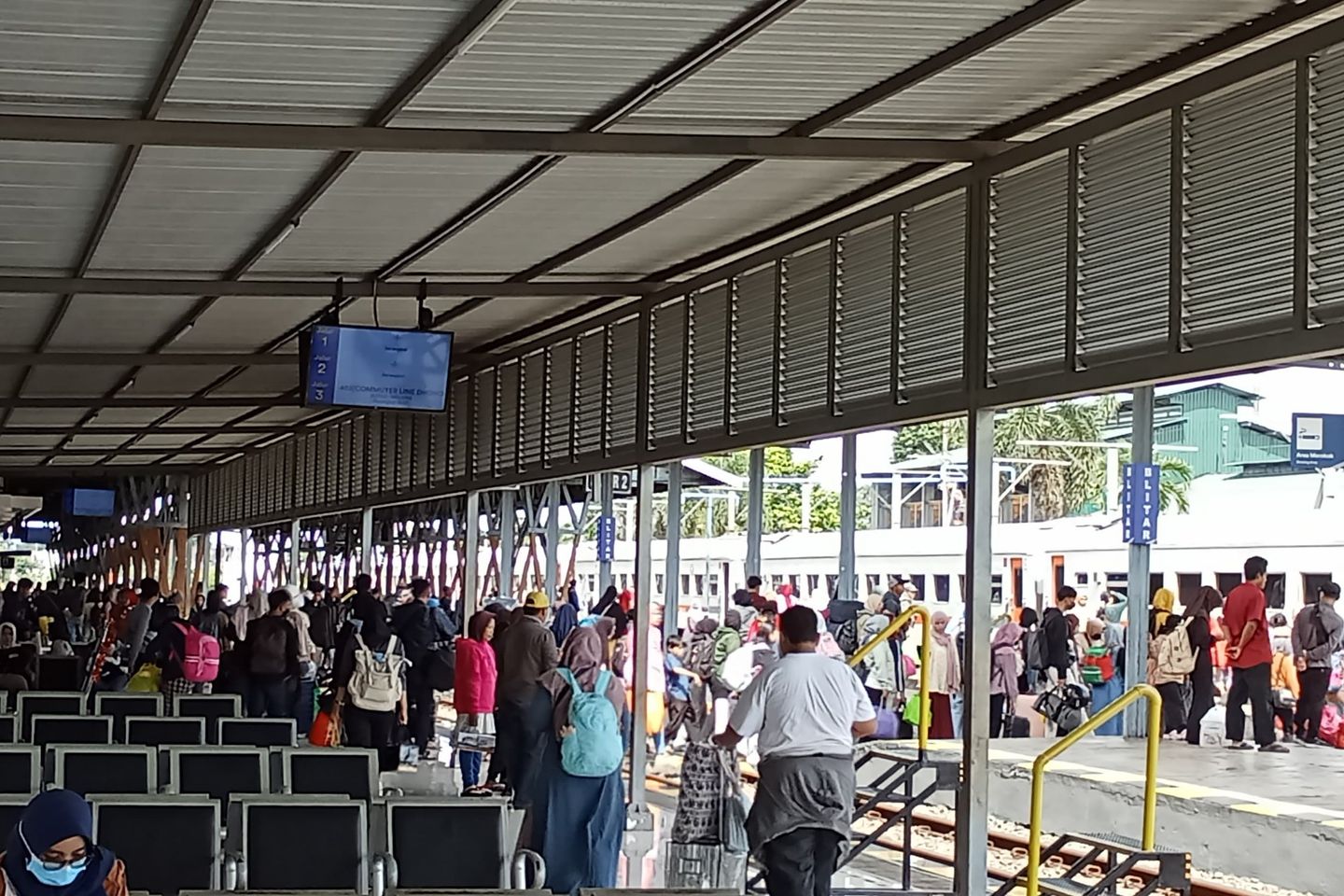 Libur Maulid Nabi Dongkrak Jumlah Penumpang di PT KAI Daop Madiun