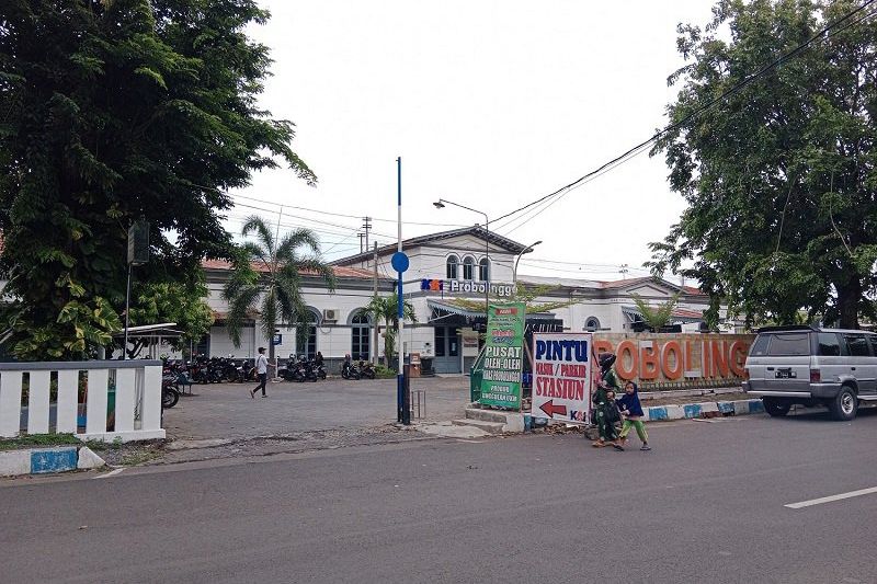 Mendekati Tahun Baru, Penumpang Kereta Api di Stasiun Probolinggo Meningkat 25 Persen