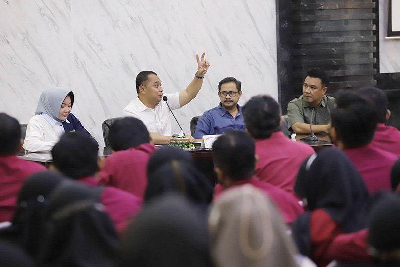 Bersinergi, Walkot Surabaya Bersama PKH dan Pendamping BPNT Mengentas Kemiskinan
