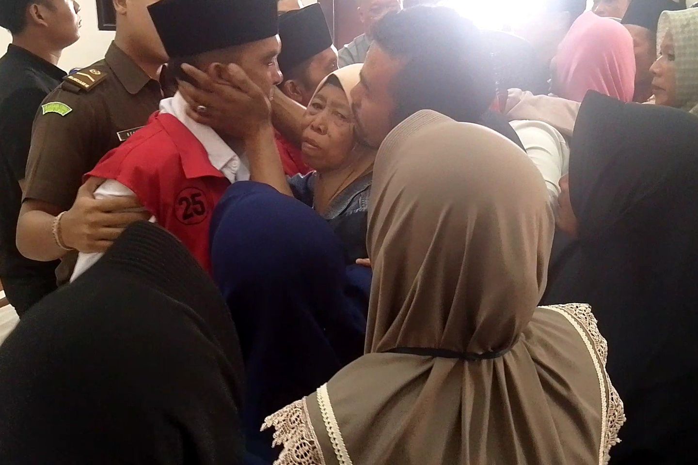 Ayah-Anak Divonis 15 dan 12 Tahun Penjara dalam Kasus Pembunuhan di Probolinggo