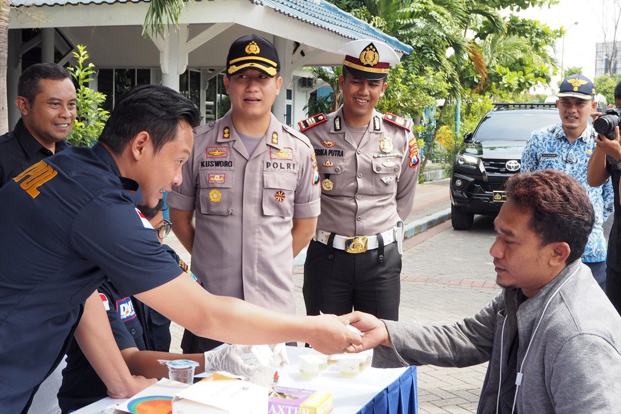 Satu Pengemudi Positif Konsumsi Narkoba Usai Jalani Tes Urine