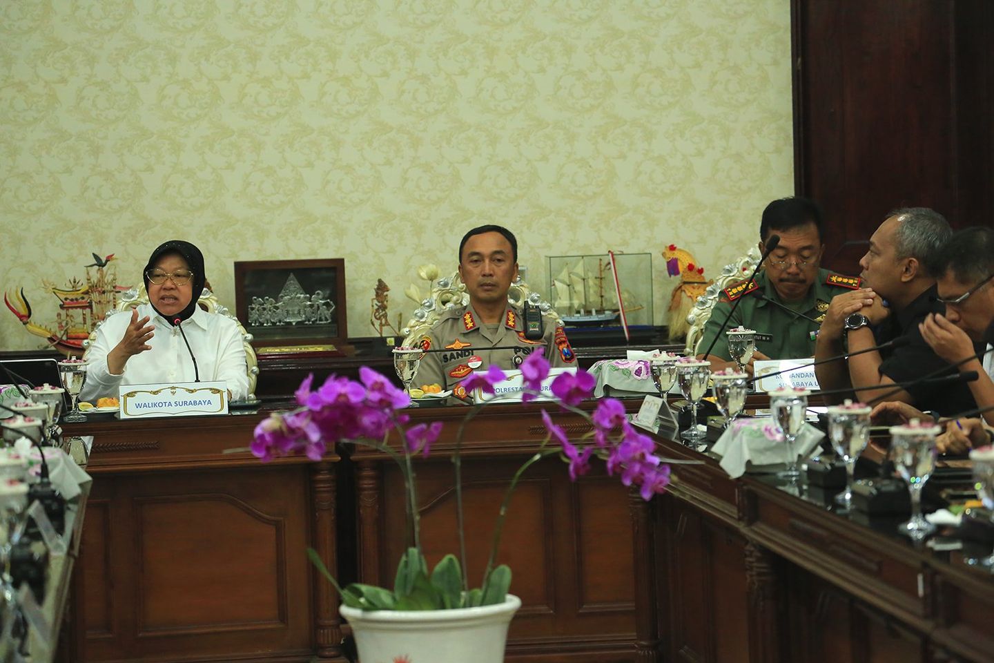 Strategi Risma Hadapi Cuaca Ekstrem, Dirikan Posko hingga Pasang Kamera Pemantau