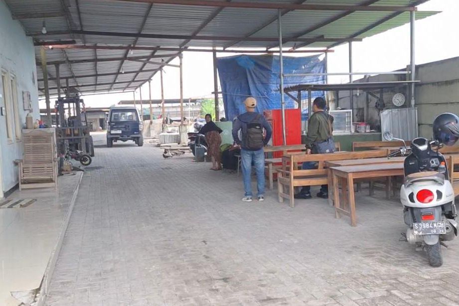 Truk Hino Dutro 2010 Hilang dari Gudang di Mojoanyar, Polisi Lakukan Penyelidikan