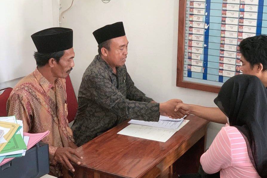 Haru, Napi Saksikan Putrinya Menikah di Lapas Lamongan dengan Wali Nikah Penghulu
