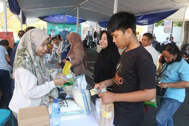 Stok Beras di Banyuwangi Cukup Empat Bulan, Bahan Pokok Lain Aman hingga Lebaran