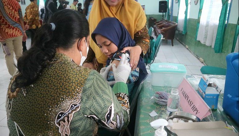 Cegah Kanker Serviks, Imunisasi HPV di Kota Madiun Sasar 1.911 Siswi