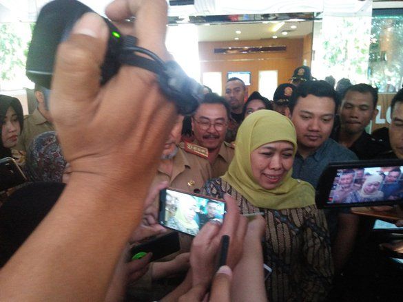 Dibesuk Khofifah, Dua Hari Lagi Risma Boleh Pulang?