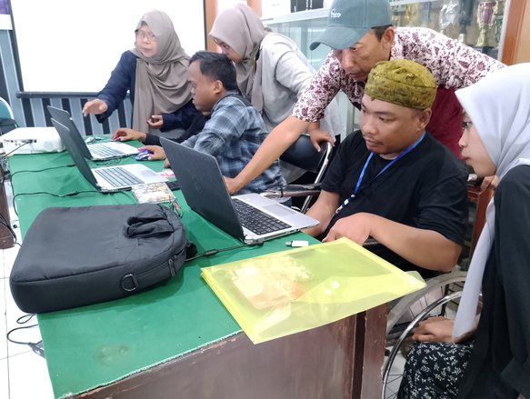 Penyandang Disabilitas di Kabupaten Probolinggo&nbsp;Diajari Buat DED dan RAB