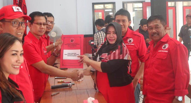 Tiga Orang Mendaftar Calon Bupati Ponorogo Melalui PDIP