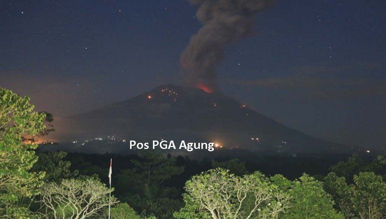 Gunung Agung Meletus, Semburkan Abu Setinggi 5.000 Meter  