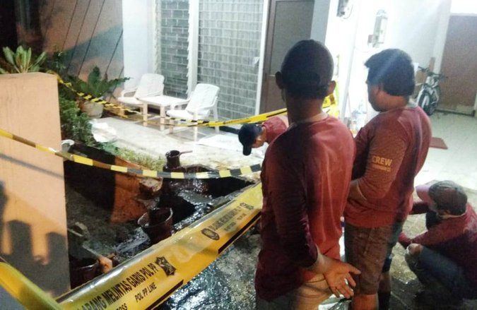 Semburan Lumpur Berbau Gas Kagetkan Warga Kutisari Utara