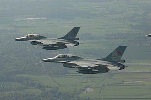 Pesawat Tempur F-16 A/B Diupgrade Senjata Canggih