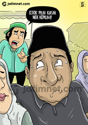 Dua Istri Wabup Blitar Dikawal Pria Kekar