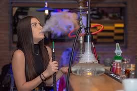 Merokok <em>Shisha</em> Sama Buruknya dengan Tembakau