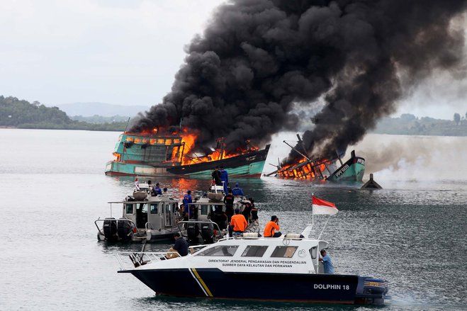 Sejak 2014, KKP Tenggelamkan 516 Kapal Penangkap Ikan Ilegal