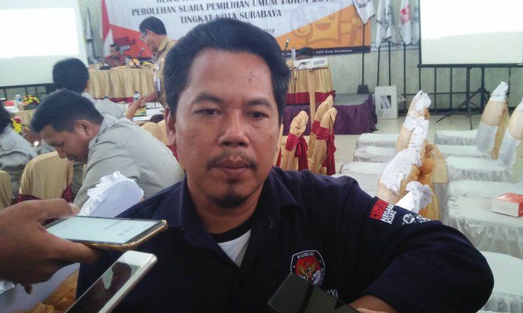 KPU Surabaya Rampungkan Rekapitulasi Enam Kecamatan Hari Ini