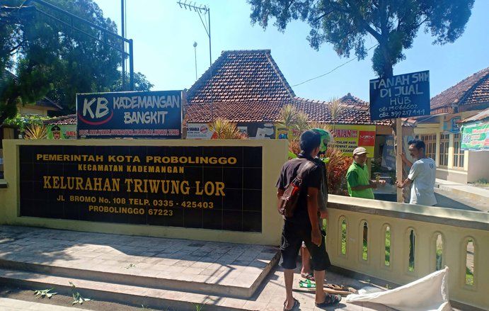 Kantor Kelurahan Triwung Lor Probolinggo &ldquo;Dijual&rdquo; Warga