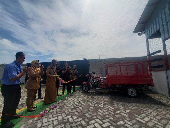 Dukung Zero Waste, FKPL dan Coca Cola Bangun TPS3R di SMK Asy Syarif Mitra Industri
