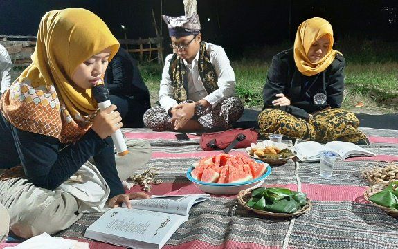 Perjuangan Kaum Milenial di Banyuwangi dalam Merawat Tradisi Mocoan Lontar Yusuf
