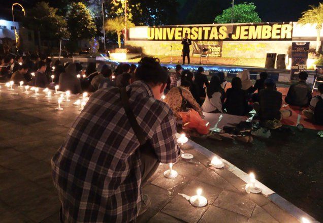 Prihatin Kondisi Bangsa, BEM Unej Gelar Doa Lintas Agama