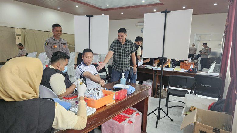 Anggota Polri dan ASN Polres Mojokerto Kota Jalani Pemeriksaan Kesehatan Rutin