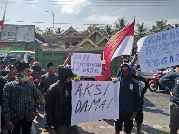 Diprotes Warganya, Kasun Sidomulyo Blitar Dinonaktifkan