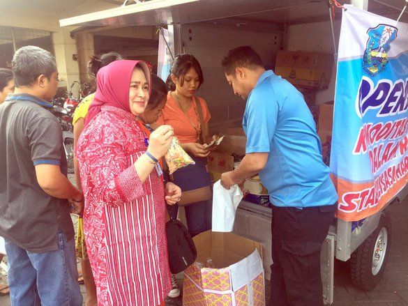 Disperindag dan Bulog Gelar Operasi Pasar Tekan Harga Cabai Rawit