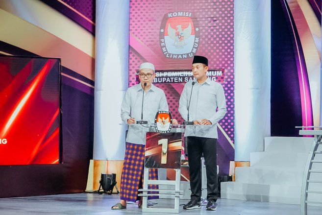 Debat Kedua Pilkada Sampang, Kiai Mamak Ingin Potensi Ekonomi Desa Dimaksimalkan