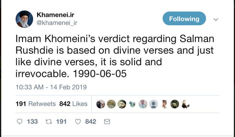 Hapus Cuitan Soal Salman Rushdie Twitter Dituduh Lindungi Trump