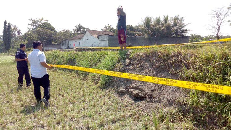 Amankan dari Tangan Jahil, Polres Blitar Kota Mulai Pasang Garis Polisi