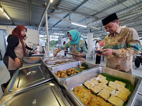 Sensasi Pedas dan Segar Sambel Tempong Khas Banyuwangi di Kota Mojokerto