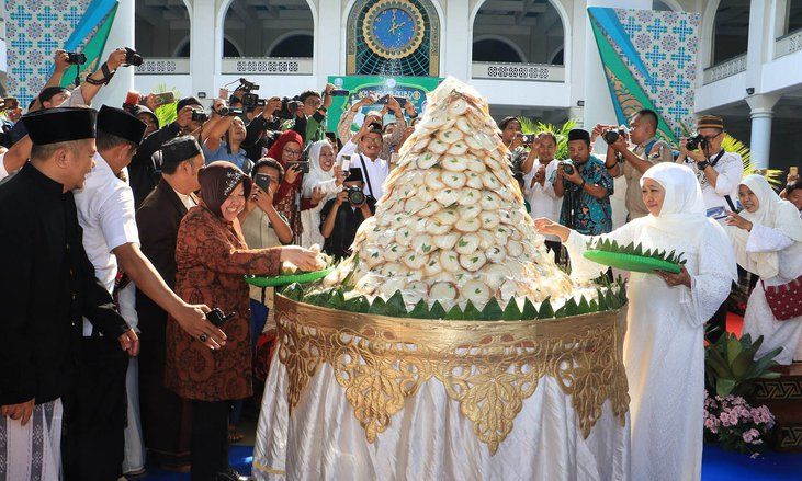  21 Ribu Apem Meriahkan Tradisi <em>Megengan</em> di Surabaya