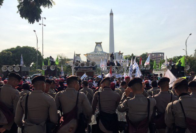 UMK Jatim Melebarkan Kesenjangan, Gabungan Buruh Sampaikan Protes 