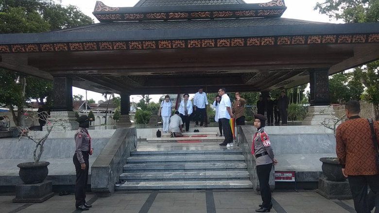 Jelang Ramadan, Megawati <em>Nyekar</em> ke Makam Bung Karno