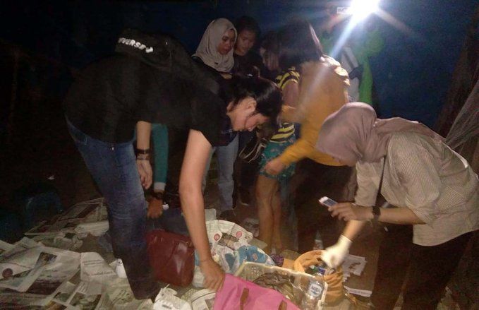 Satpol PP Jaring 14 &quot;Kupu-Kupu Malam&quot; di Wonokromo