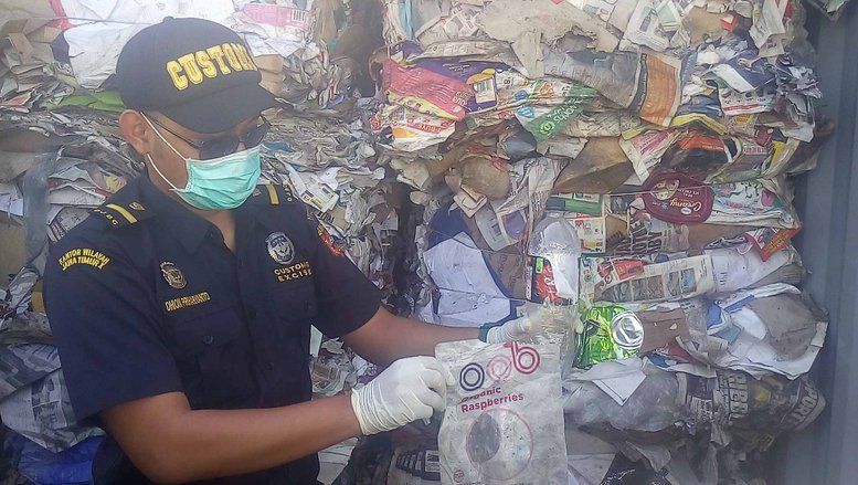 Polemik Dioksin di Telur Ayam, Pemprov Diminta Tekan Impor Sampah Plastik