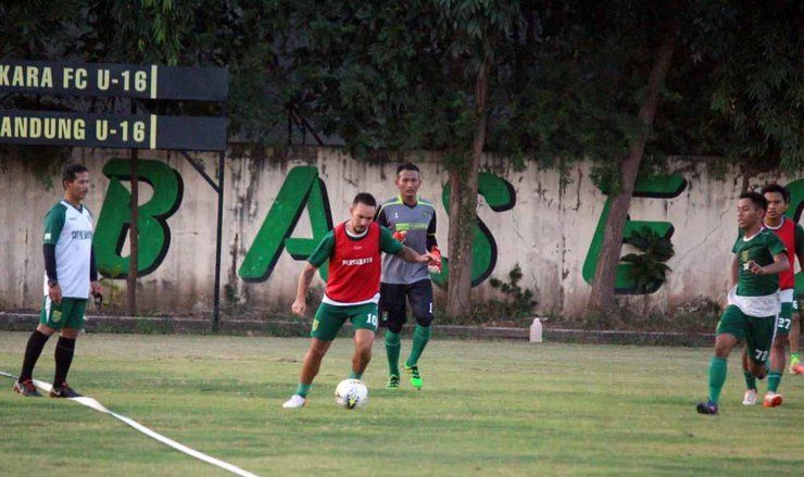 Pemain Persebaya Digenjot Latihan Fisik Pasca Liburan