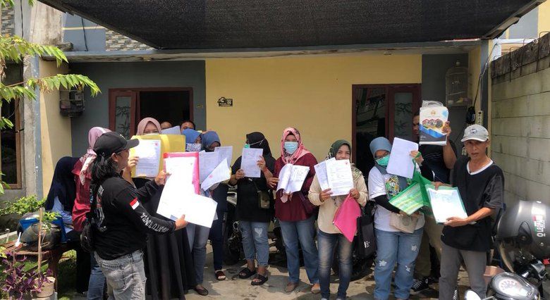 Tertipu Promosi Perumahan Murah di Medsos, Puluhan Emak-Emak Luruk Pengembang