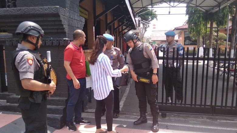 Waspada Bom Bunuh Diri, Polres Blitar Perketat Penjagaan