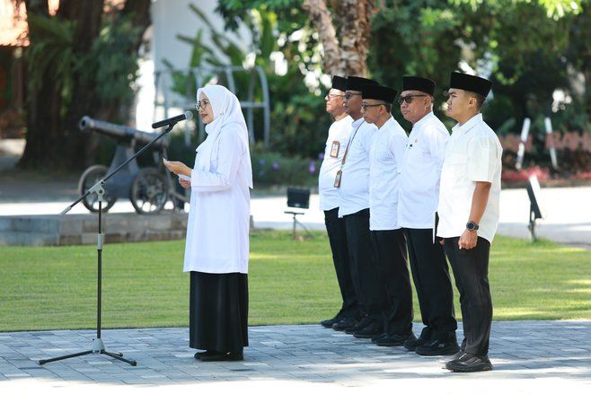 Hari Pertama Kerja, Ipuk Ingatkan Konsolidasi Antar OPD di Pemkab Banyuwangi