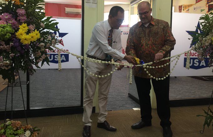 Unair Perkuat Kerjasama Pendidikan dengan Amerika Serikat
