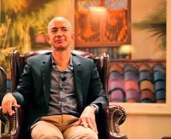 Skandal Pemerasan Enquirer, WSJ Ungkap Penjual Pesan Mesra Bezos