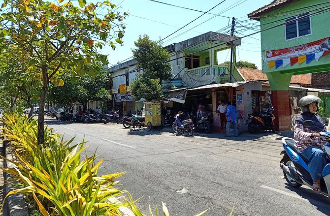 Mahasiswa Papua di Surabaya Dikenal Ramah oleh Warga Sekitar Asrama&nbsp;