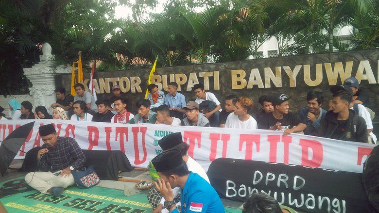 Aksi Selasa Kliwonan, Jadi Tradisi Tolak Tambang Tumpang Pitu