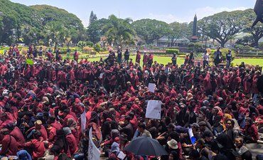 Unair Persilahkan Demo, Mahasiswa ITS Tegaskan Ikut Aksi