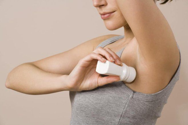 Pemakaian Deodoran Saat Kulit Basah Risiko Iritasi
