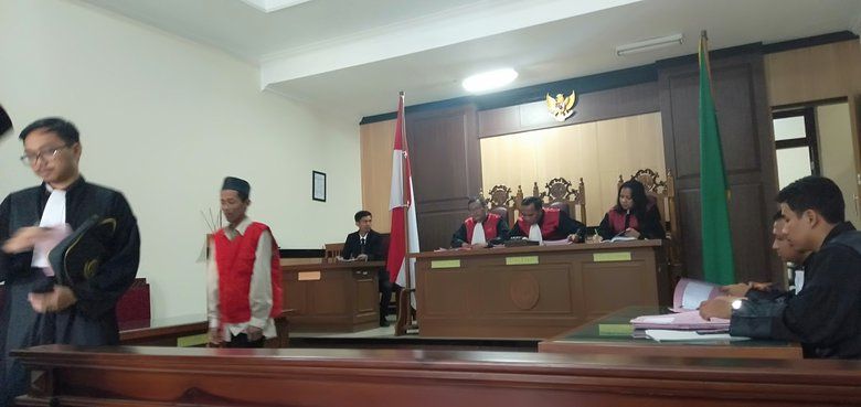 Warga Gresik Pembunuh Ibu Kandung Dituntut 12 Tahun Penjara