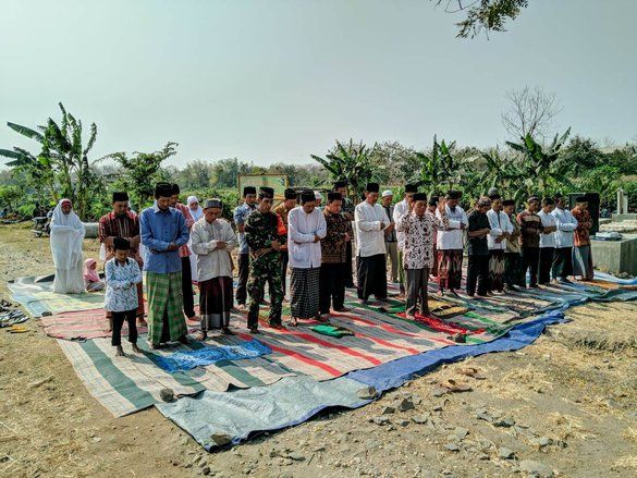 Warga Ponorogo Gelar Salat Istisqa untuk Minta Hujan