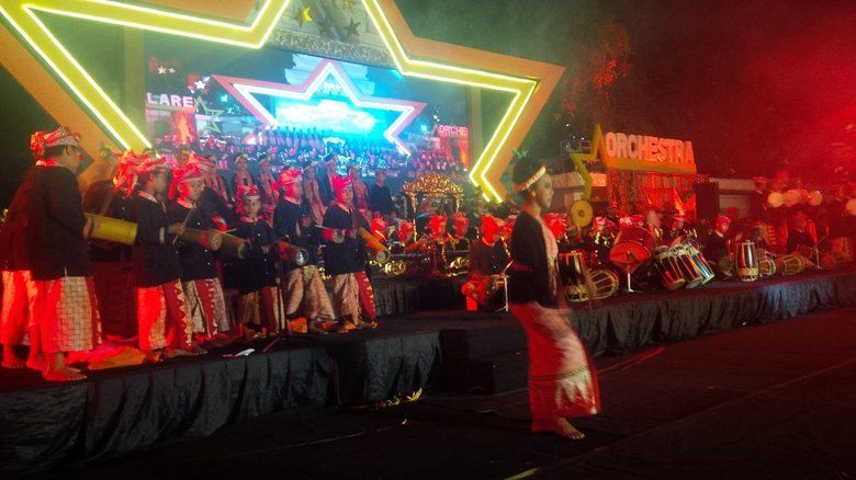 Di Balik Kesabaran Seniman Banyuwangi Gelar Lalare Orchestra Concert