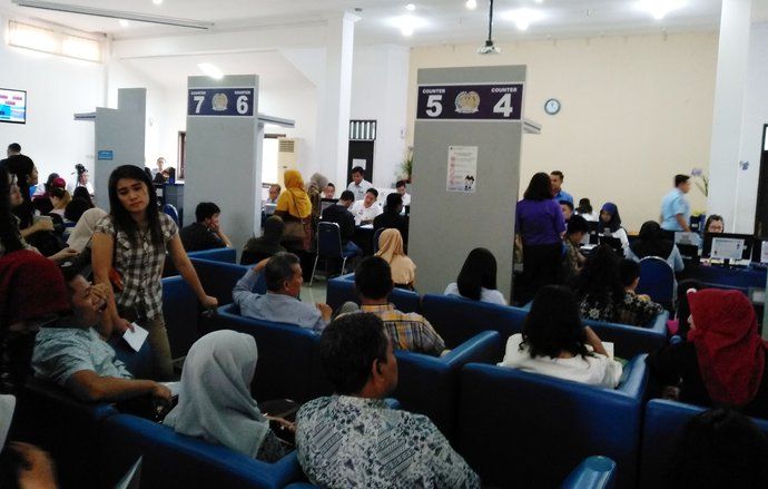 Pengajuan Paspor Baru di Kantor Imigrasi Surabaya Menurun